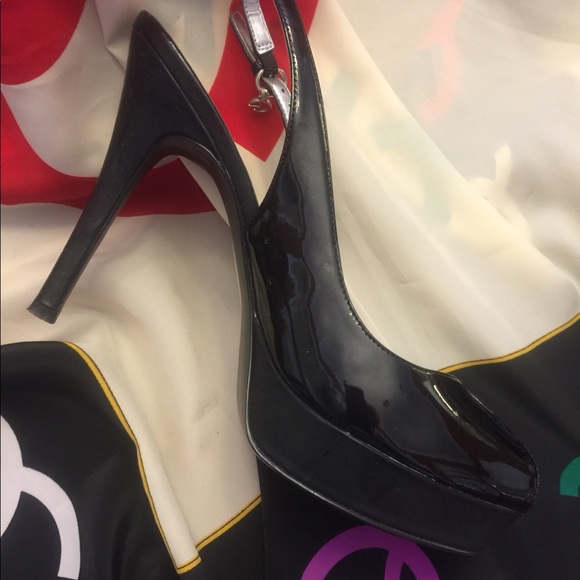 Ladies High Heels - Picture 2 of 6